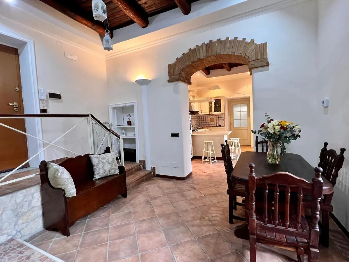 Domus Elena - Plebiscito Apartment Naples Italy
