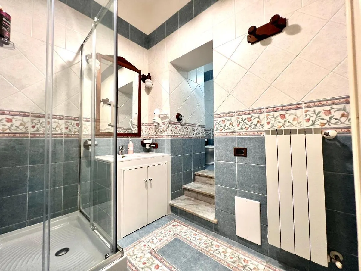 Domus Elena - Plebiscito Apartment Naples
